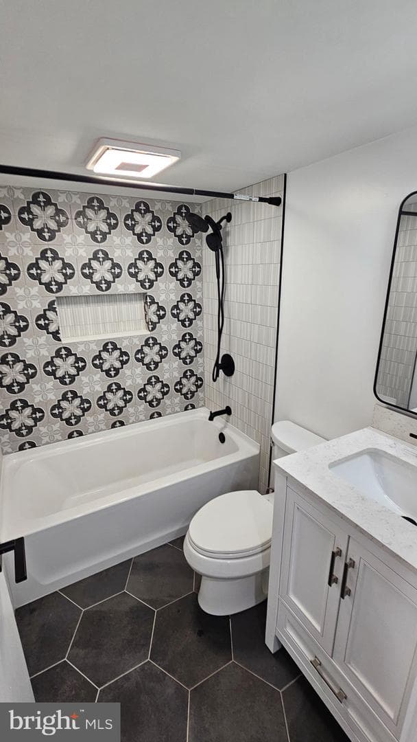 113 E Vine Street photo 43