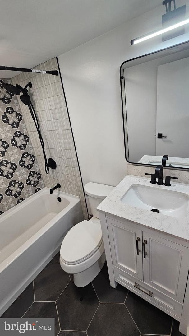 113 E Vine Street photo 44
