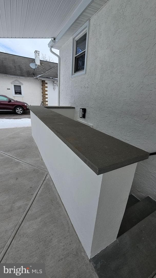 113 E Vine Street photo 55