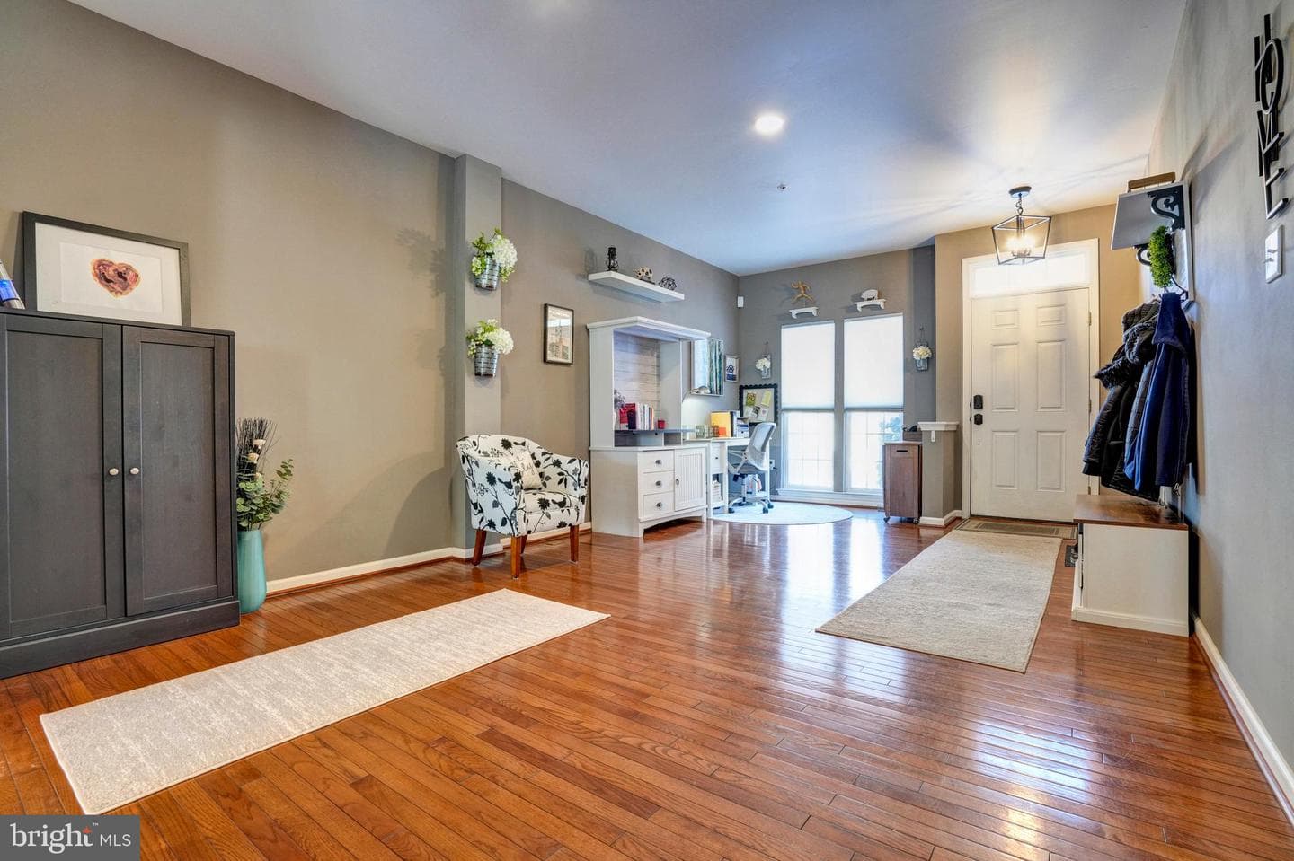 12 Creekside Drive photo 3