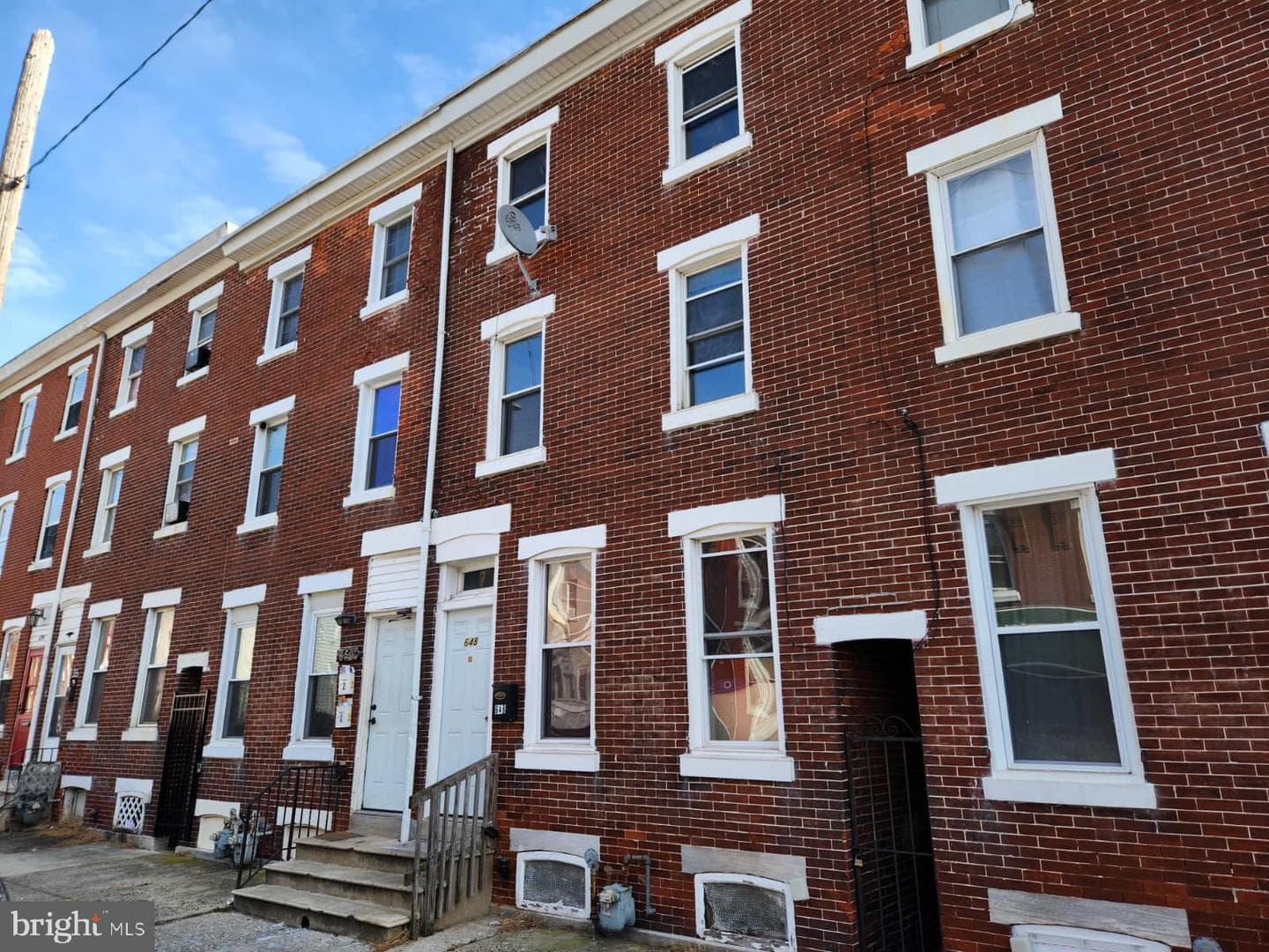 648 Kohn Street photo 1