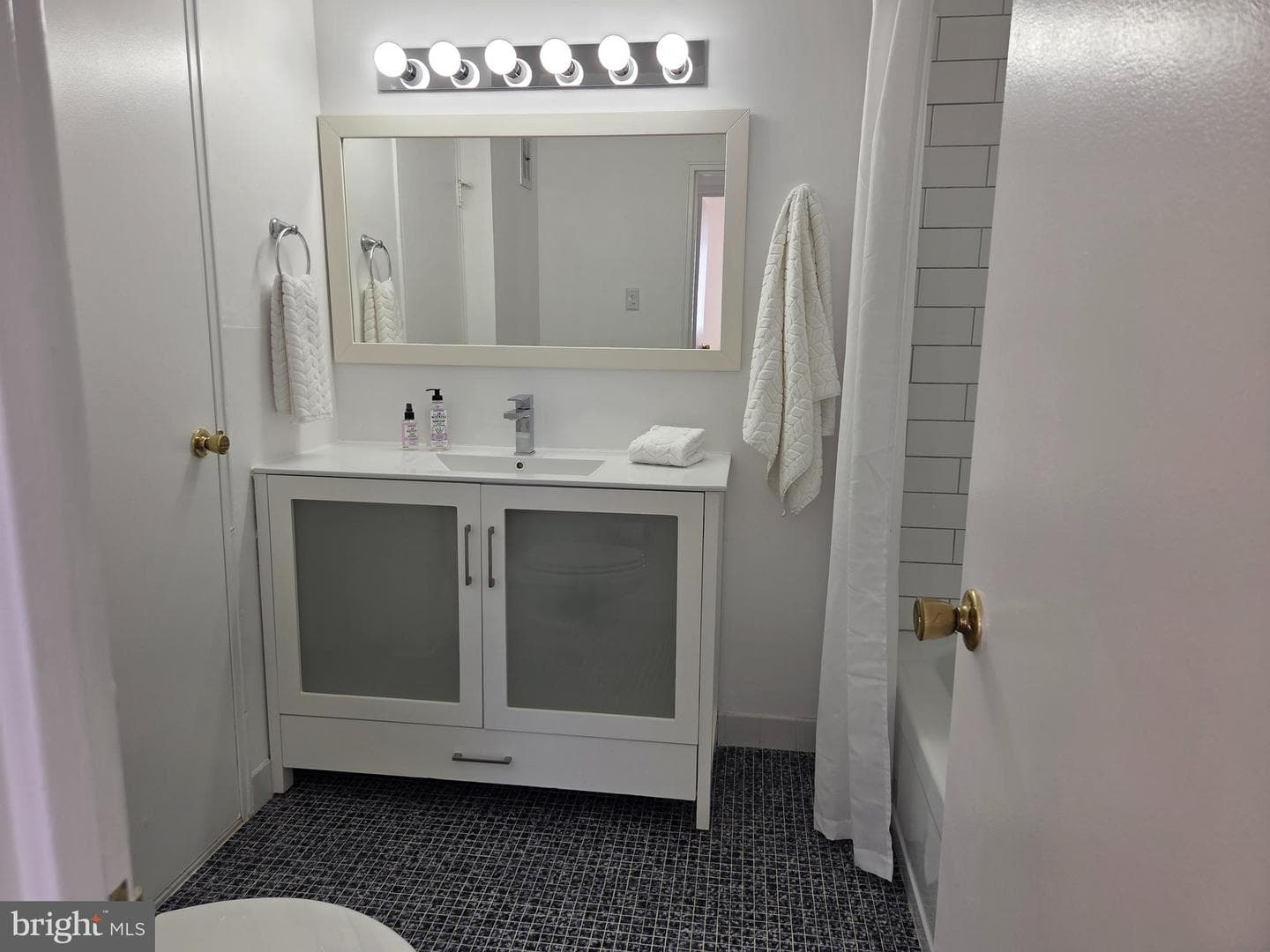 120 N Bethlehem Pike #b303 photo 18