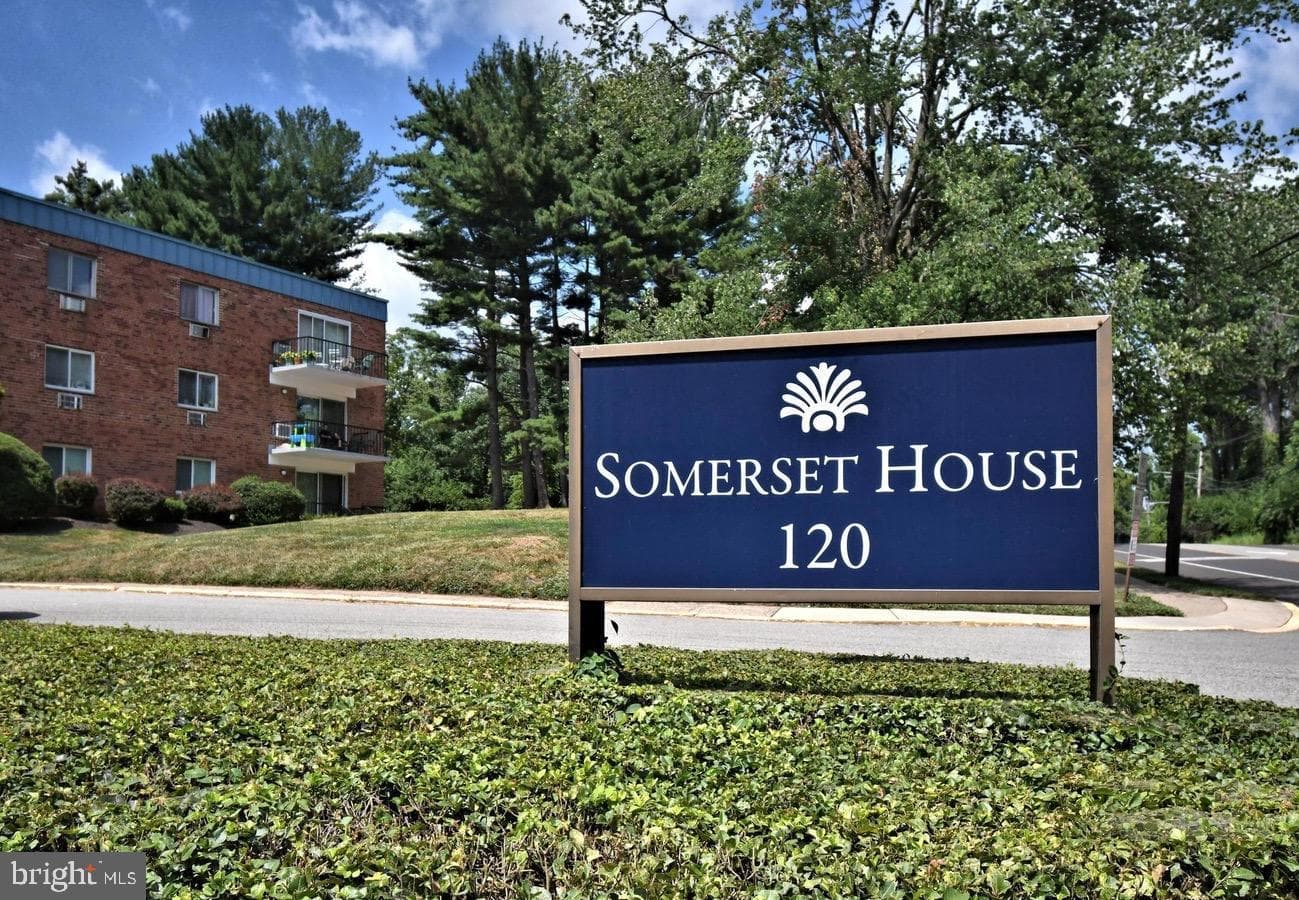 120 N Bethlehem Pike #b303 photo 19