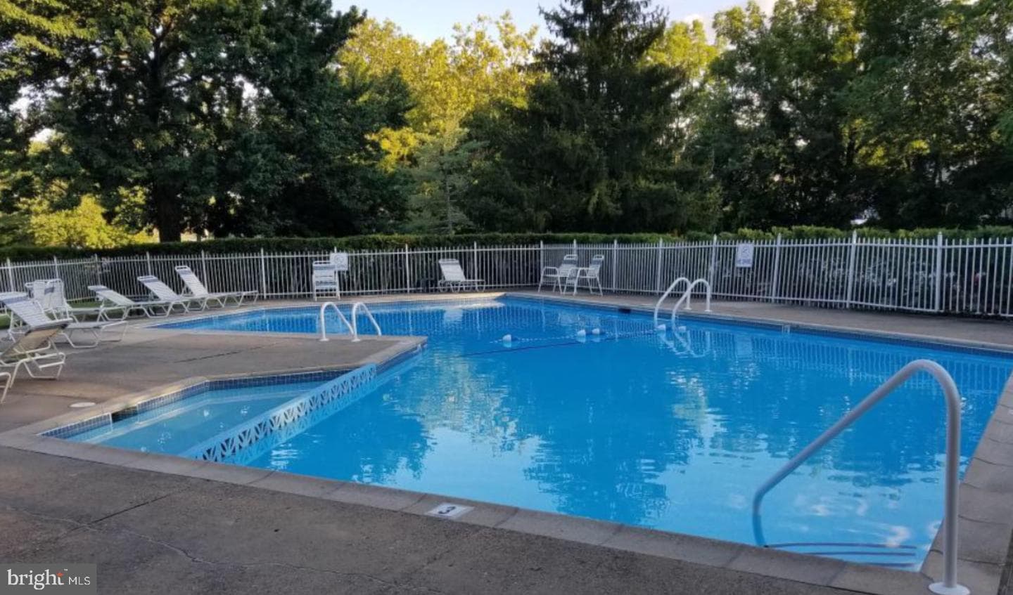 120 N Bethlehem Pike #b303 photo 23