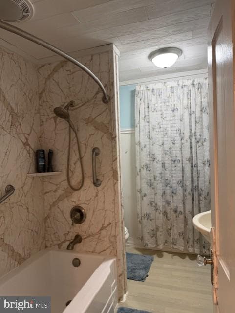 13 Plum Street photo 8
