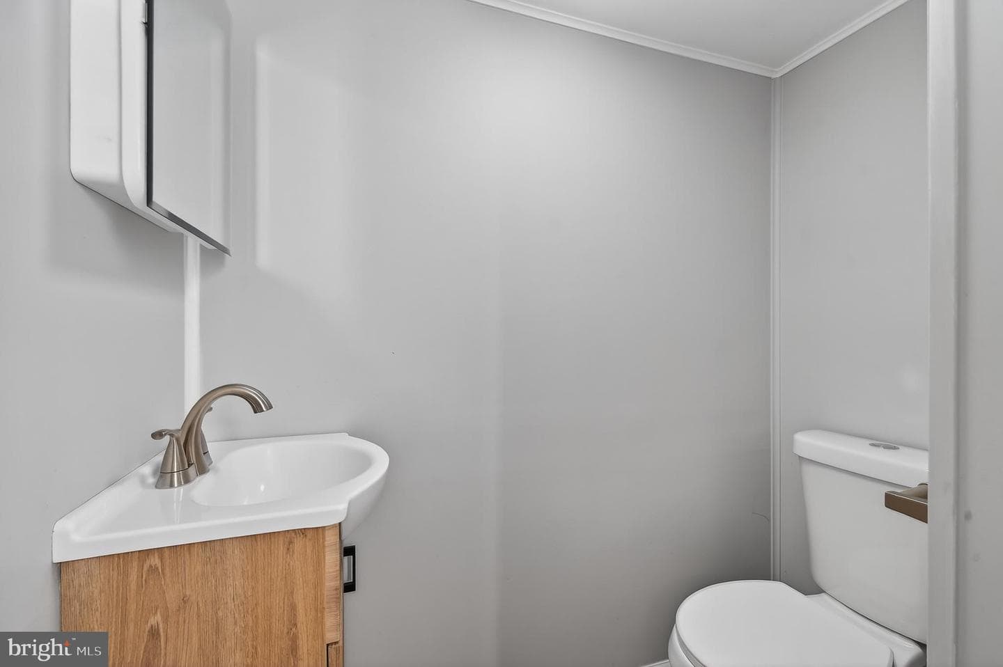 344 Lincoln Avenue photo 11