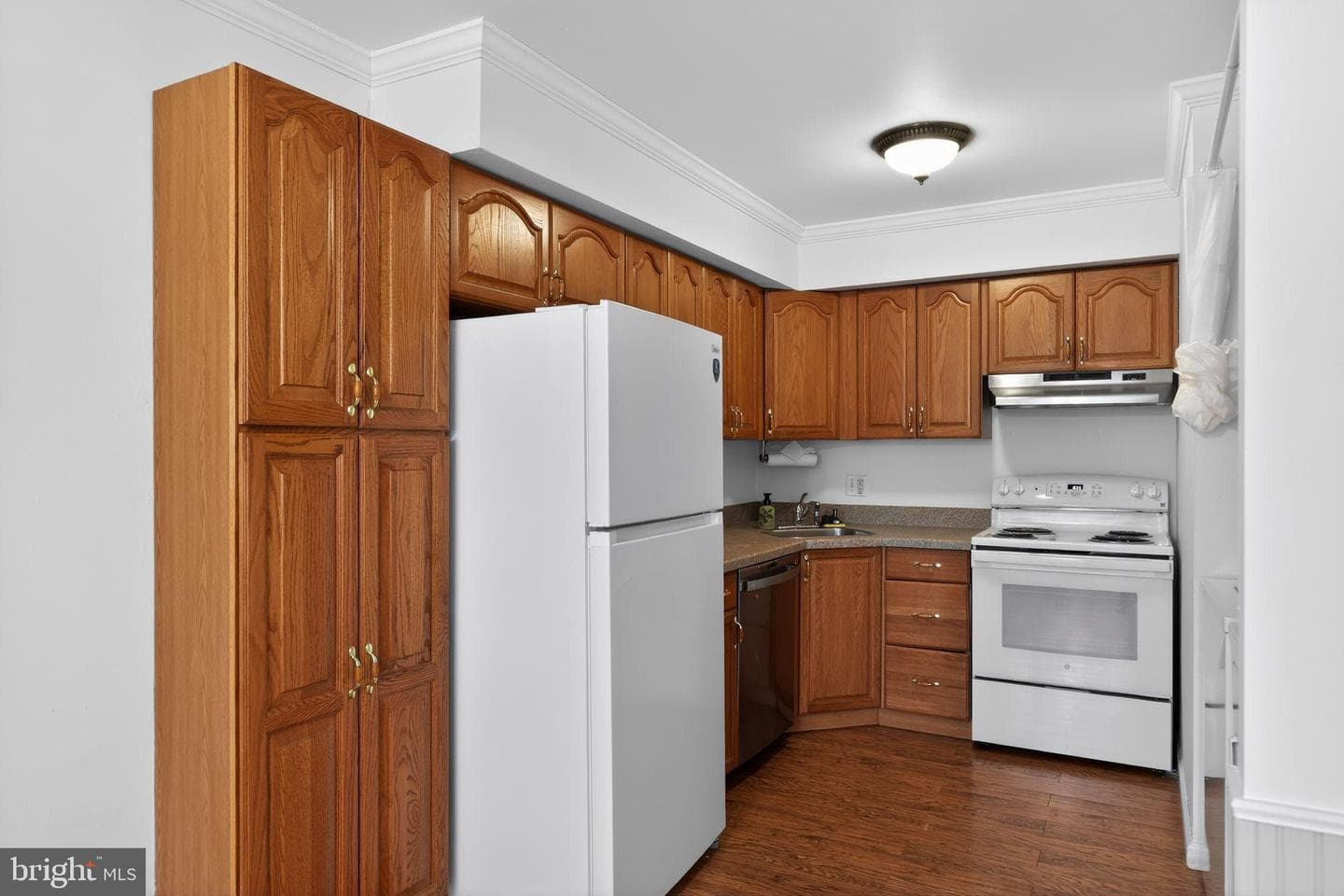 325 S Warminster Road #a-8 Bldg 1 photo 11