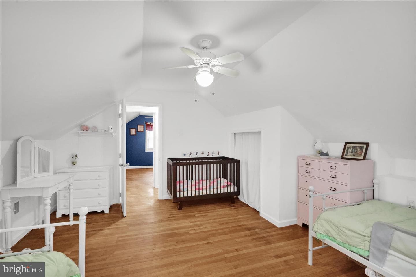 136 Reynolds Avenue photo 19