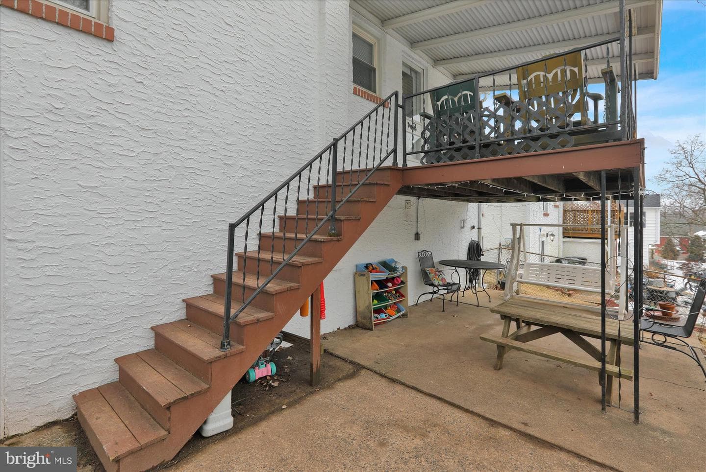136 Reynolds Avenue photo 25