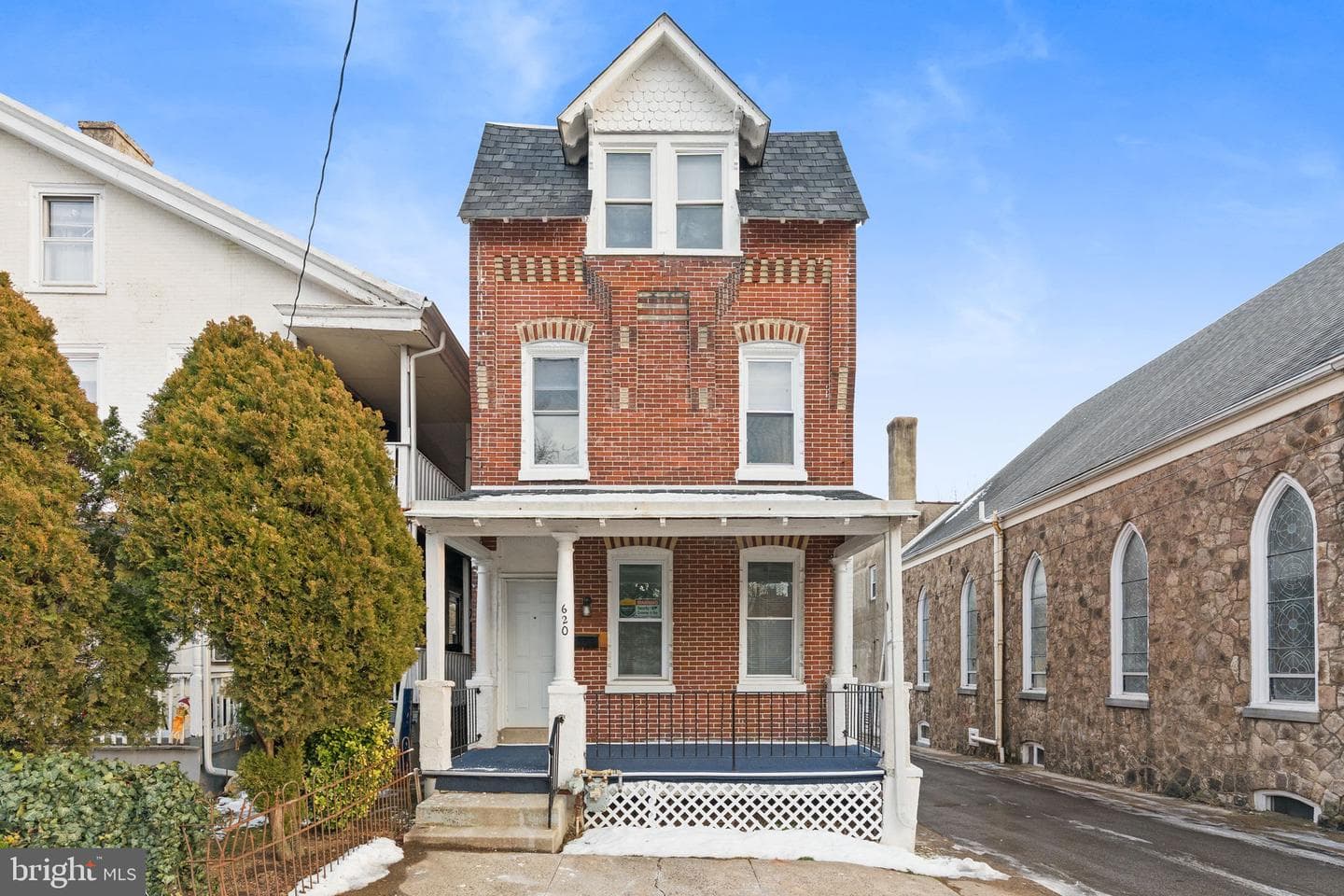 620 George Street photo 1
