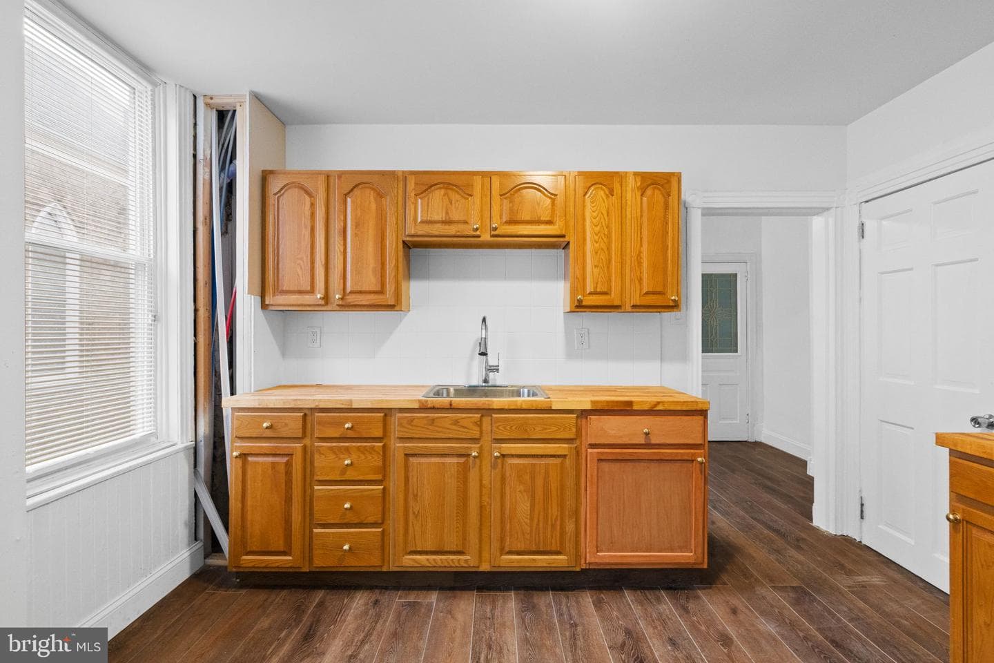620 George Street photo 15