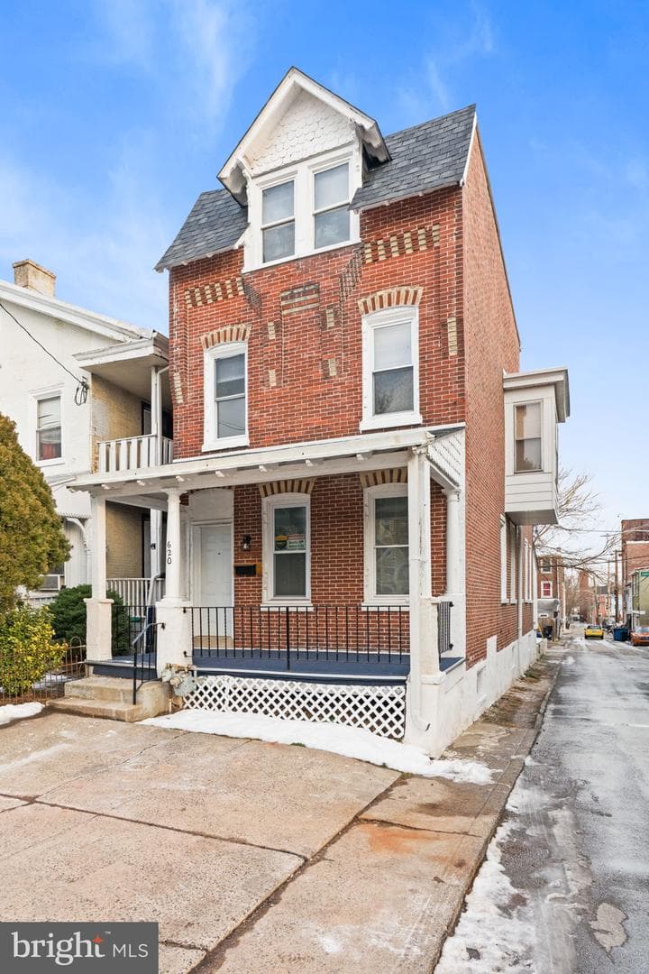 620 George Street photo 2