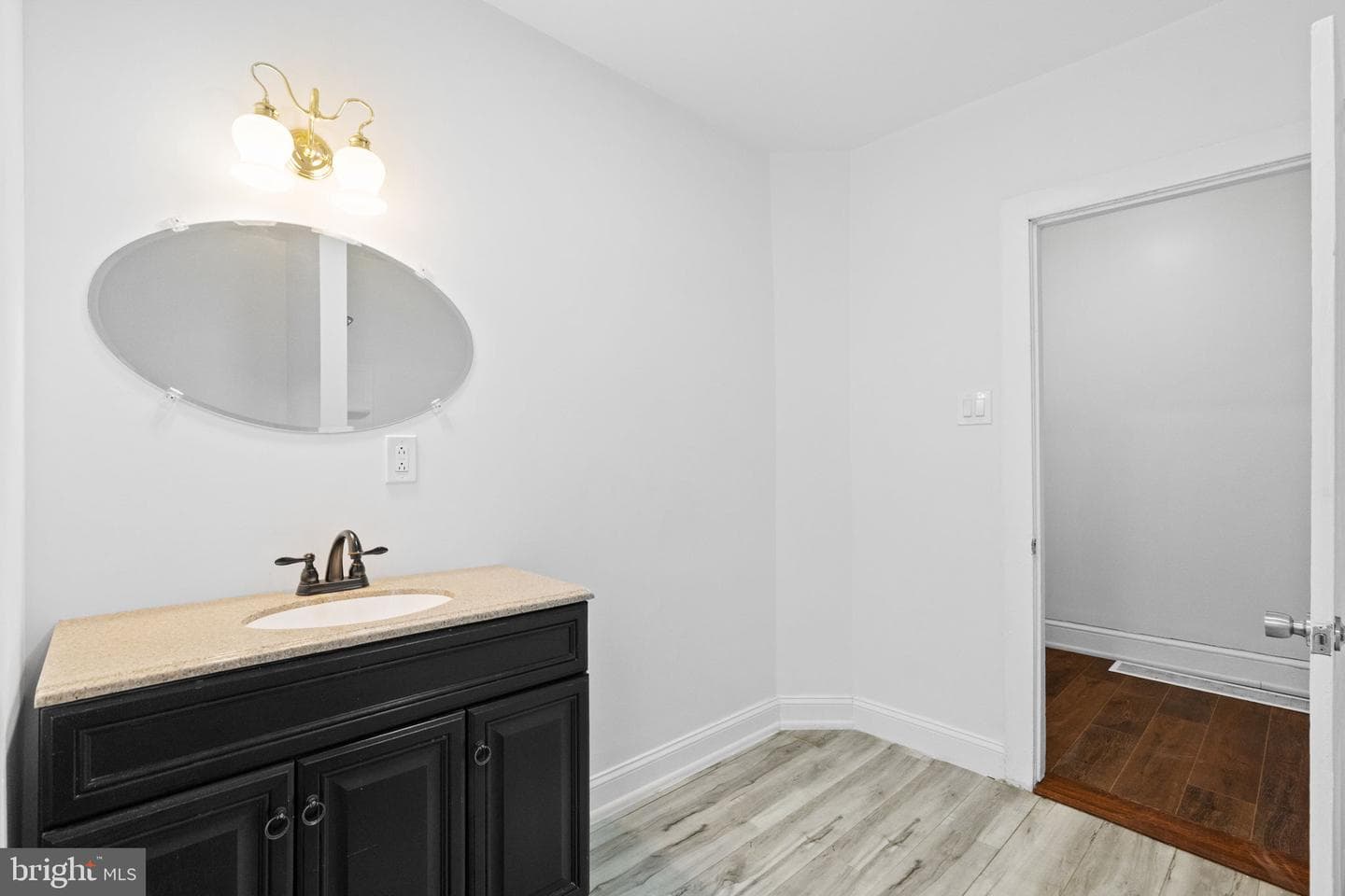 620 George Street photo 29