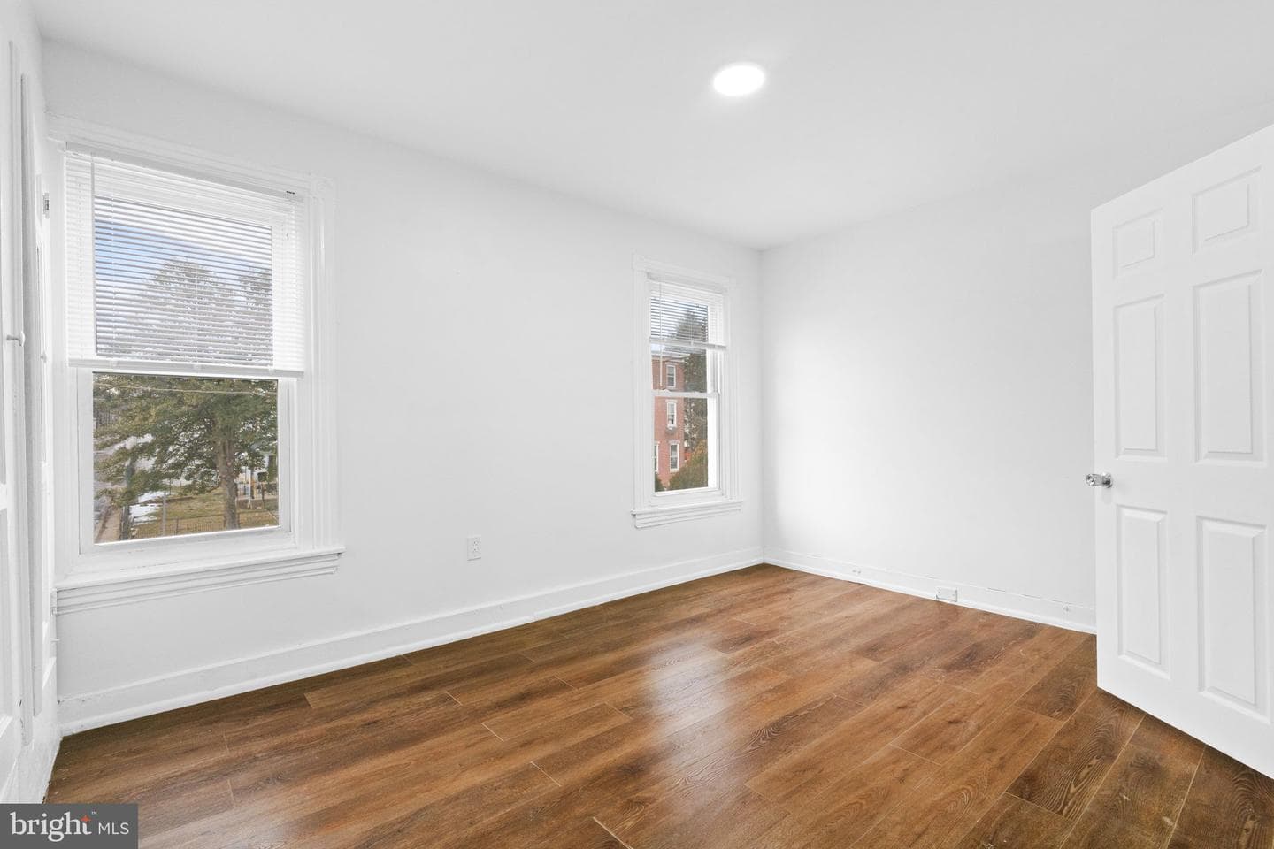 620 George Street photo 36
