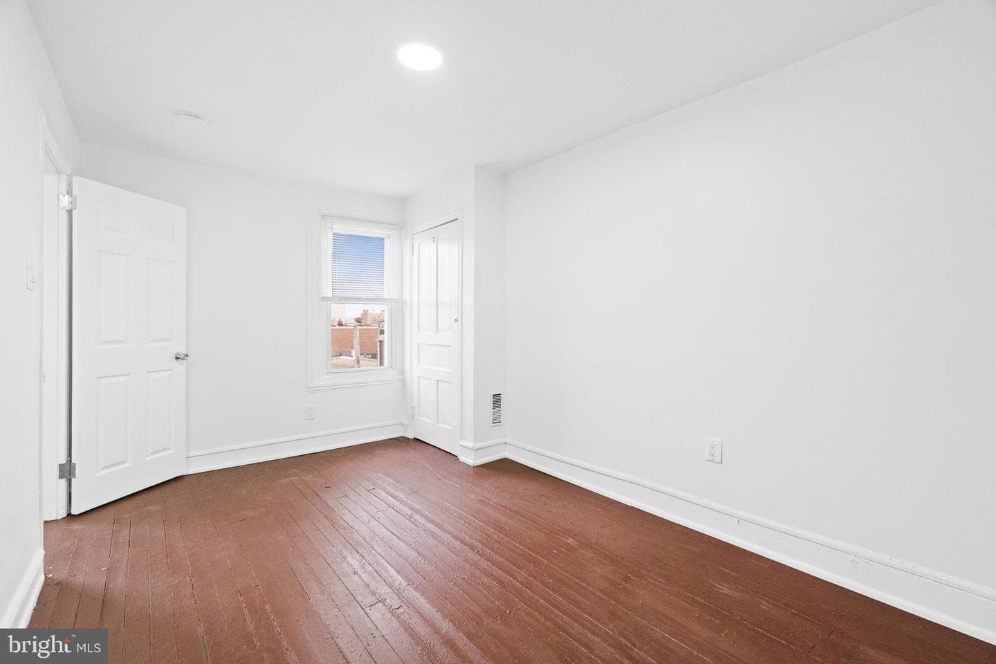 620 George Street photo 40
