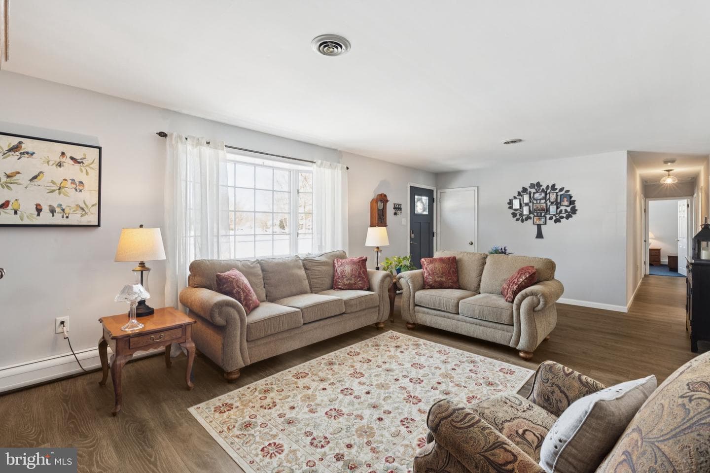 404 Enfield Road photo 12