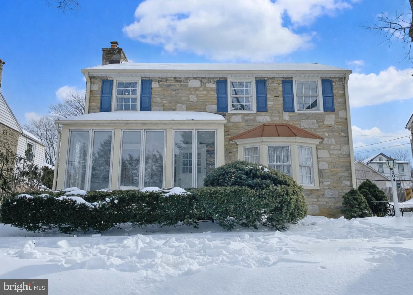 204 Runnymede Avenue photo 1