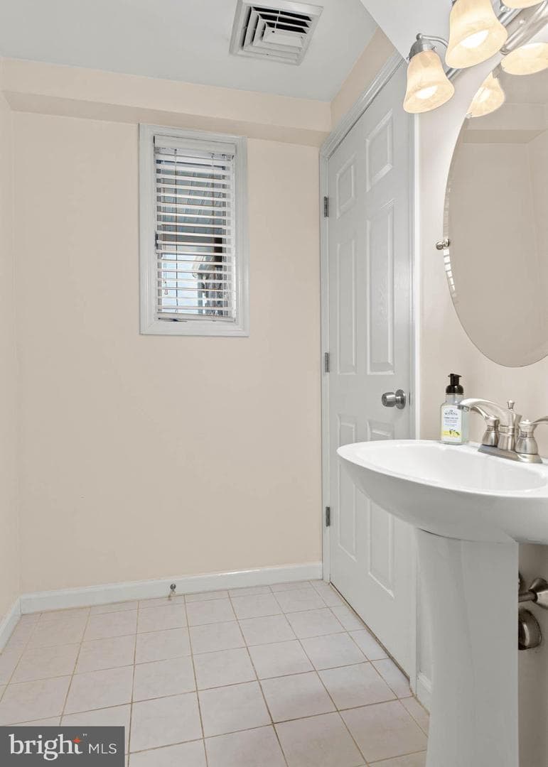 903 Germantown Pike photo 28