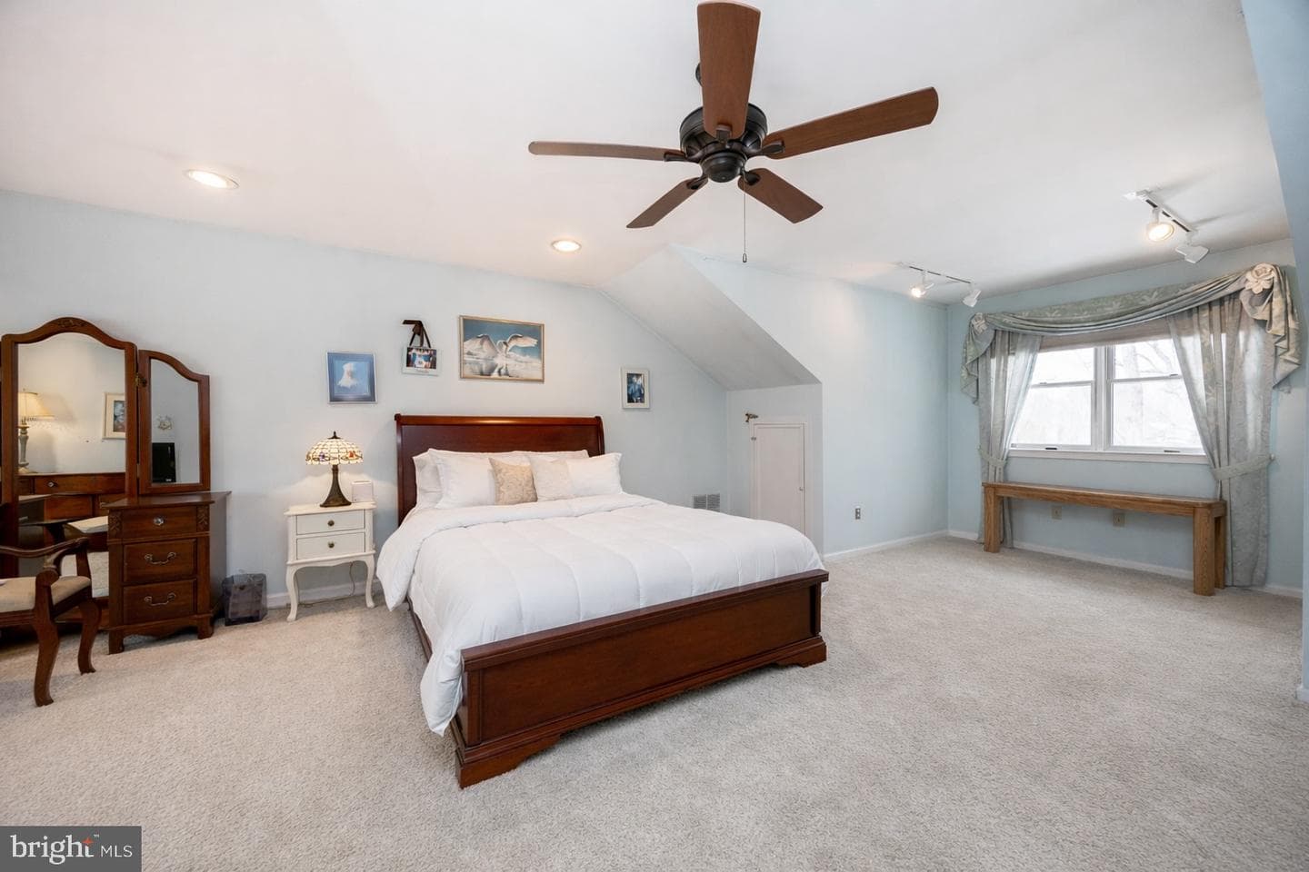 2041 Spring Valley Road photo 25