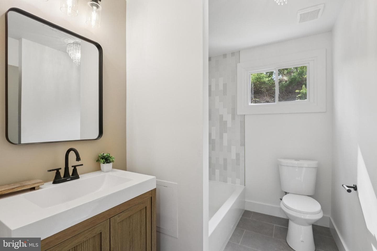 1306 Stotesbury Avenue photo 32