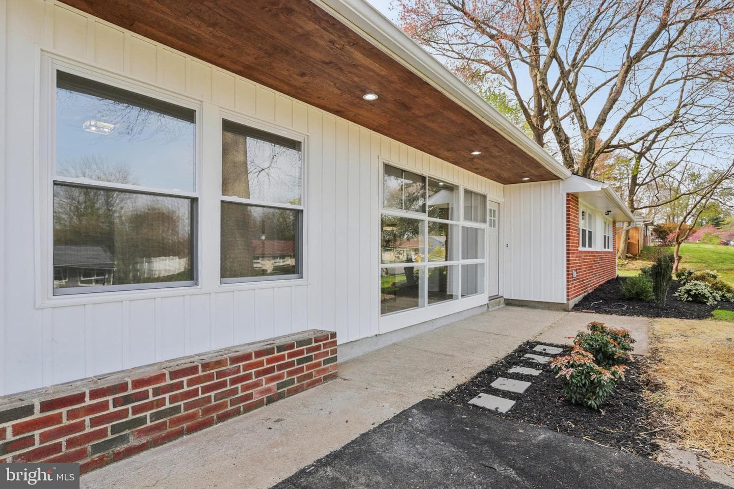 1306 Stotesbury Avenue photo 4