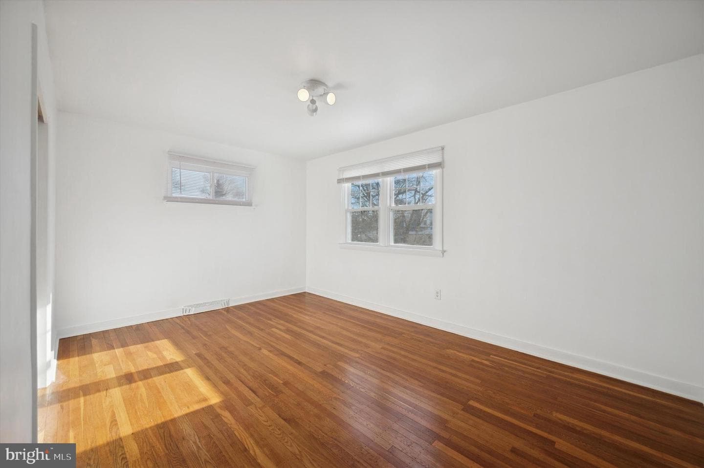 616 Tennis Avenue photo 8
