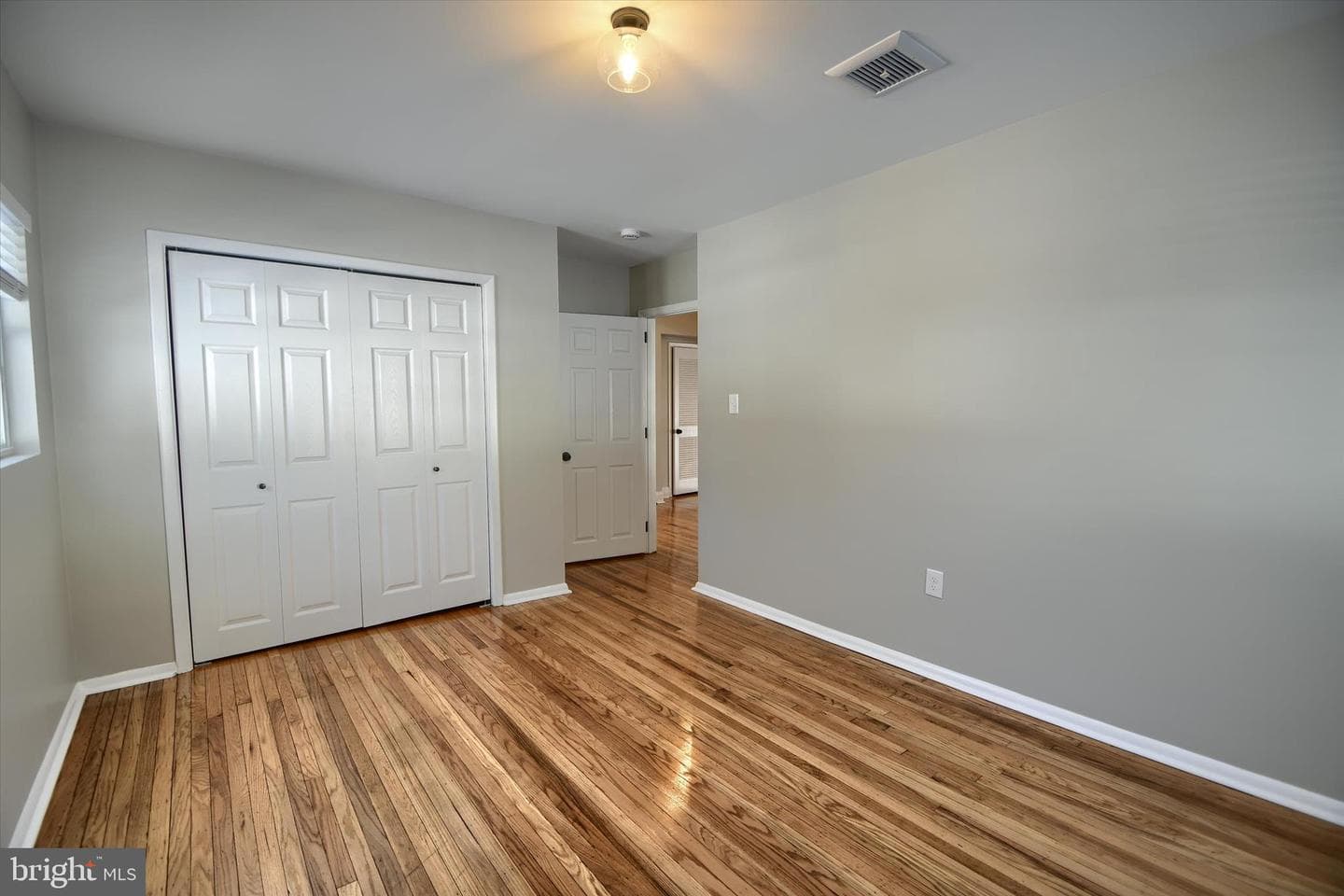 958 Longview Road photo 20