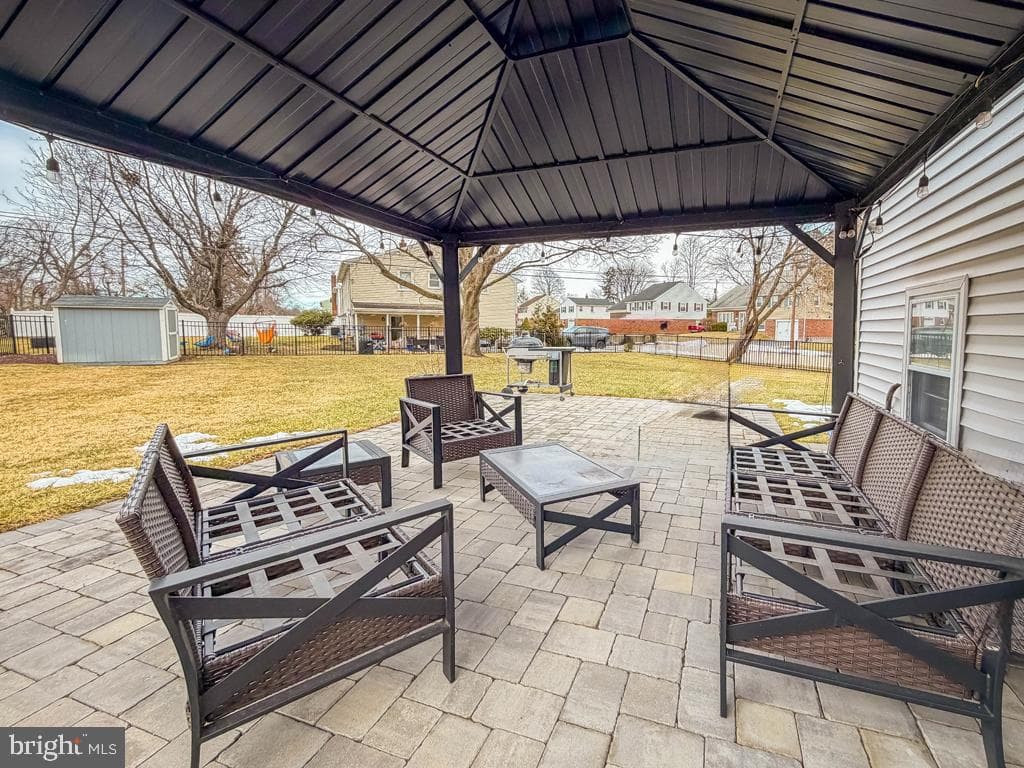 513 Barbara Drive photo 4