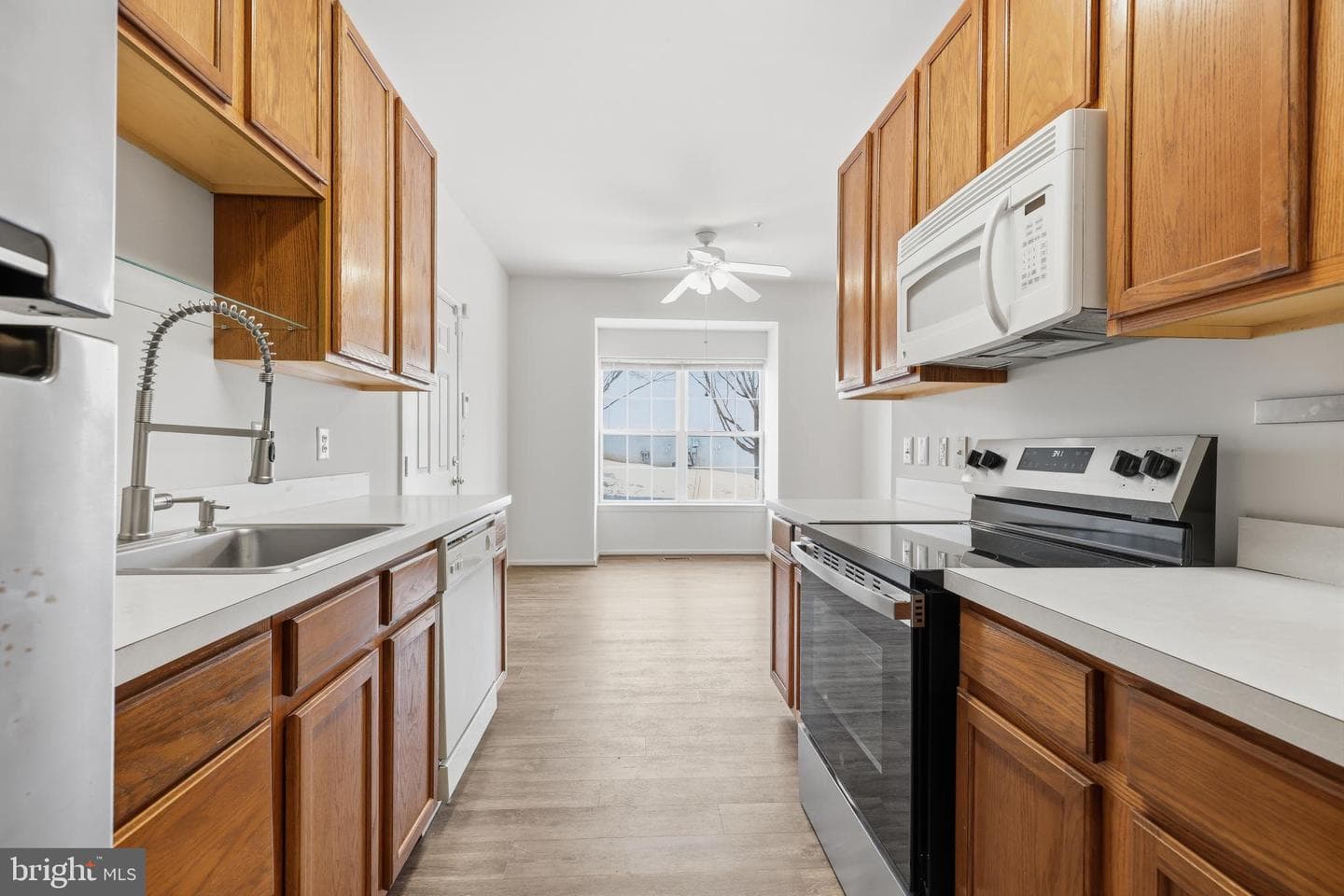 41 Stuart Dr photo 12