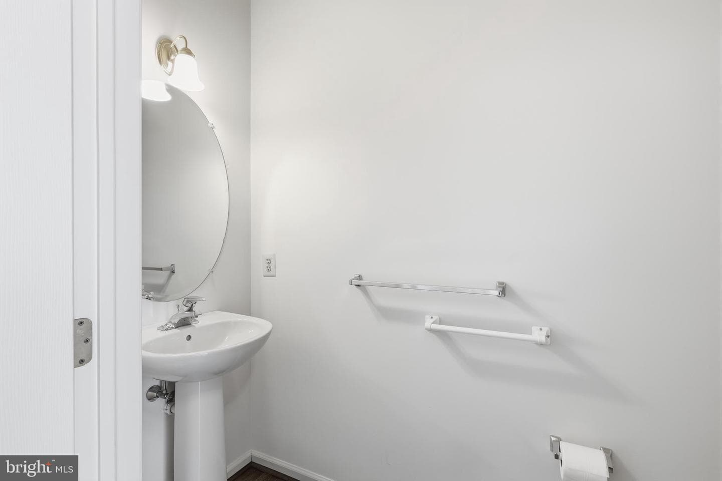 41 Stuart Dr photo 6