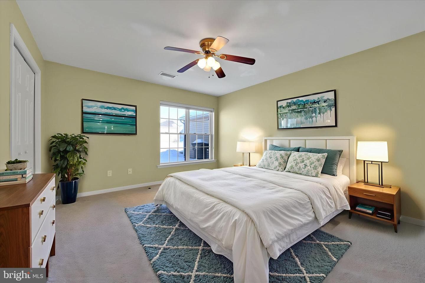 112 W Harmony Drive photo 20