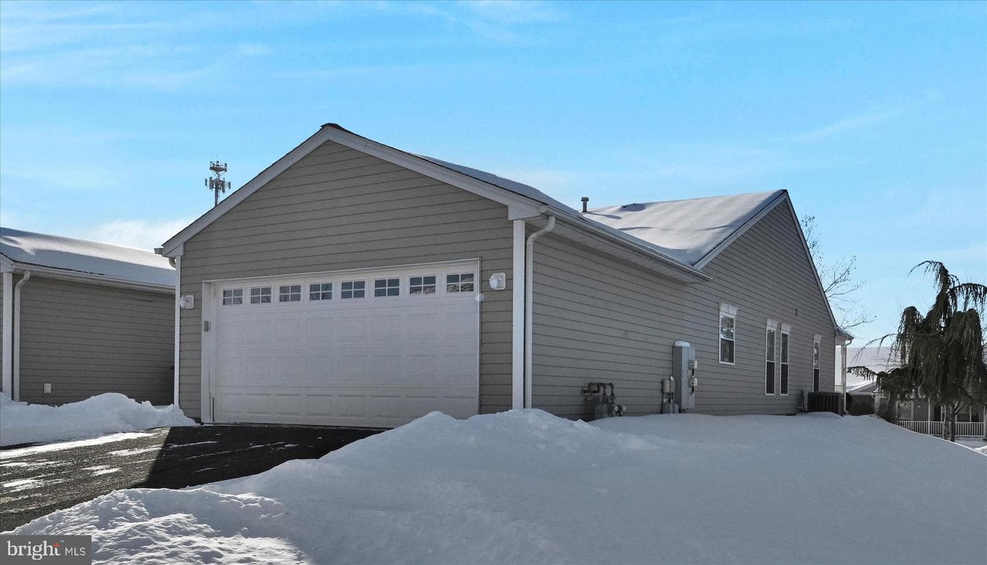 112 W Harmony Drive photo 28