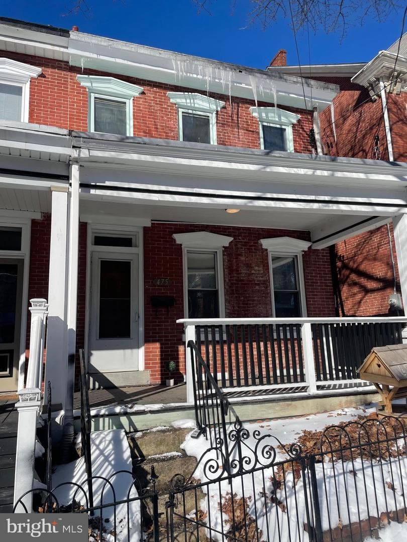 475 N Charlotte Street photo 1