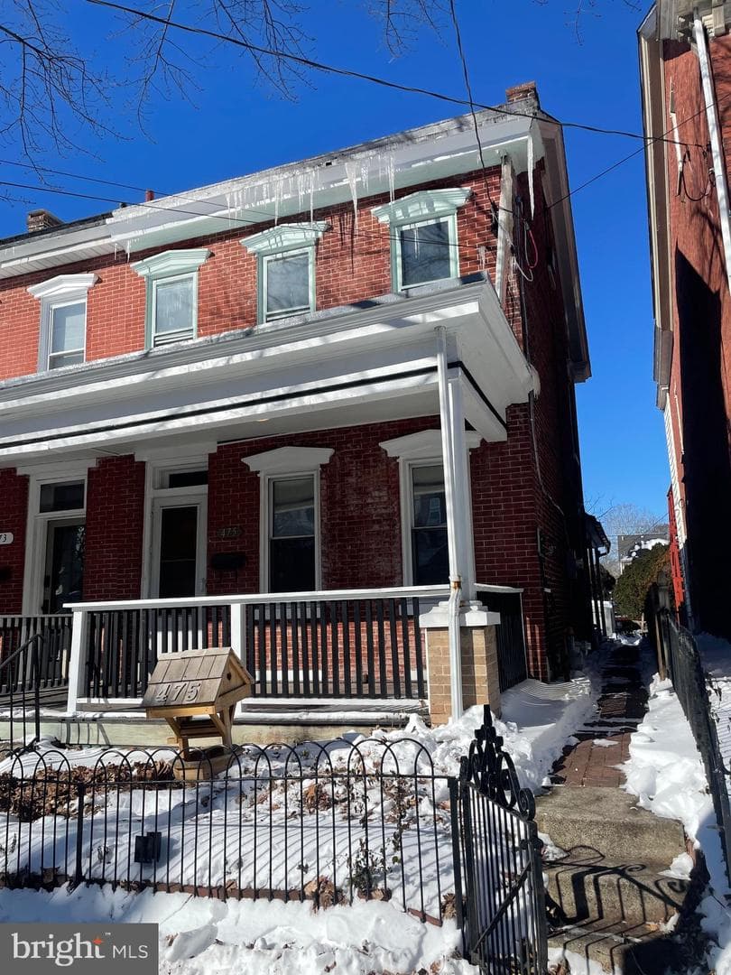475 N Charlotte Street photo 2