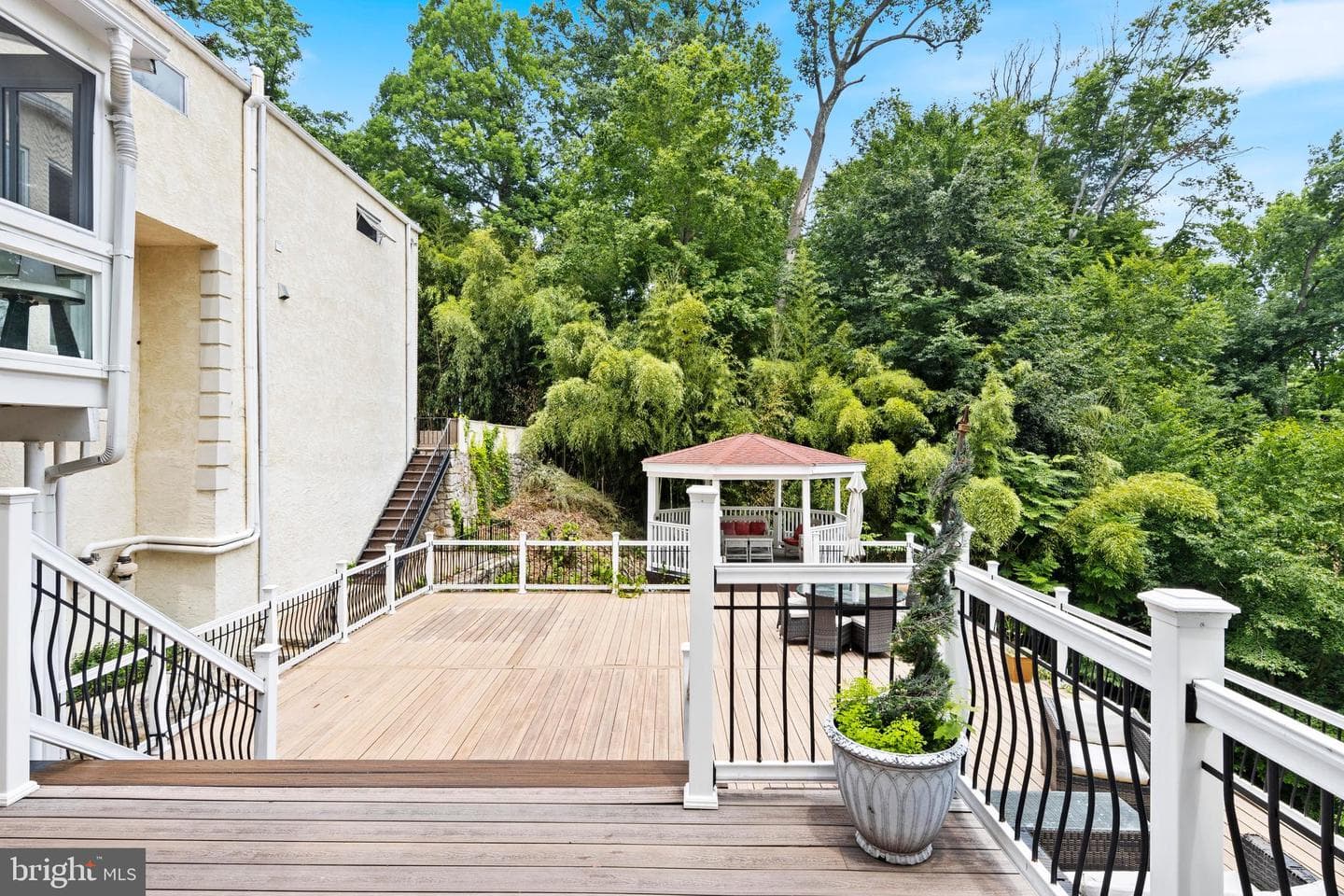 1351 Bobarn Drive photo 3