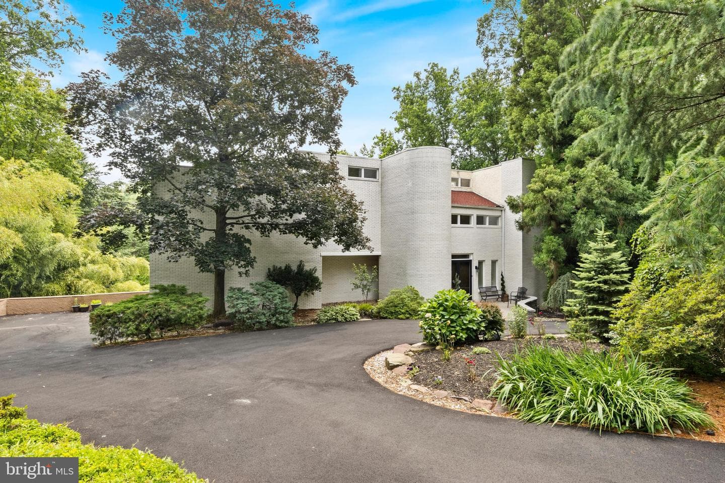 1351 Bobarn Drive photo 49