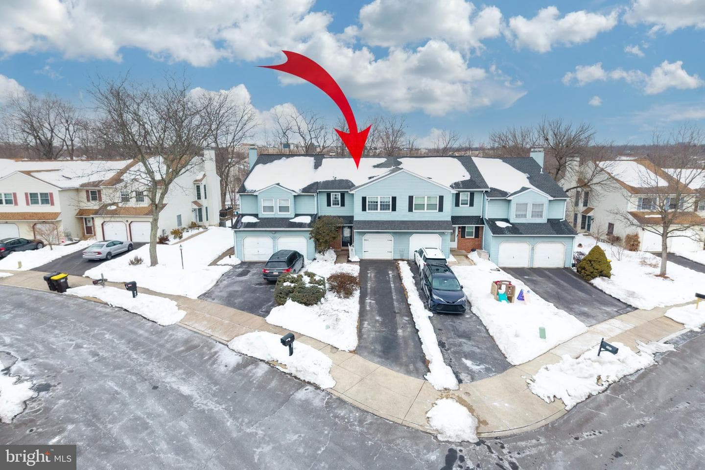 227 Jonathan Drive photo 3