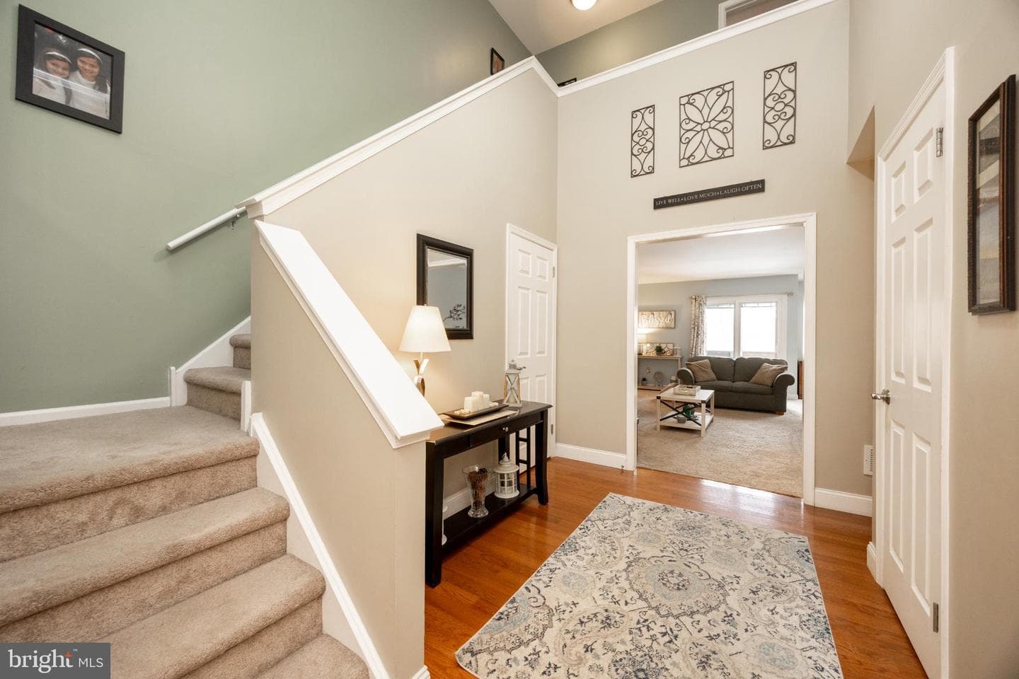 227 Jonathan Drive photo 4