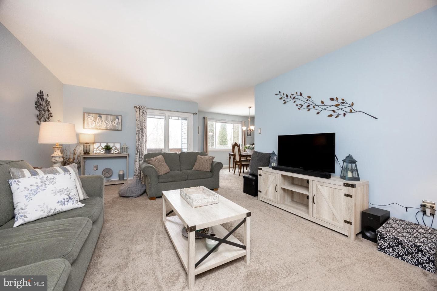 227 Jonathan Drive photo 7