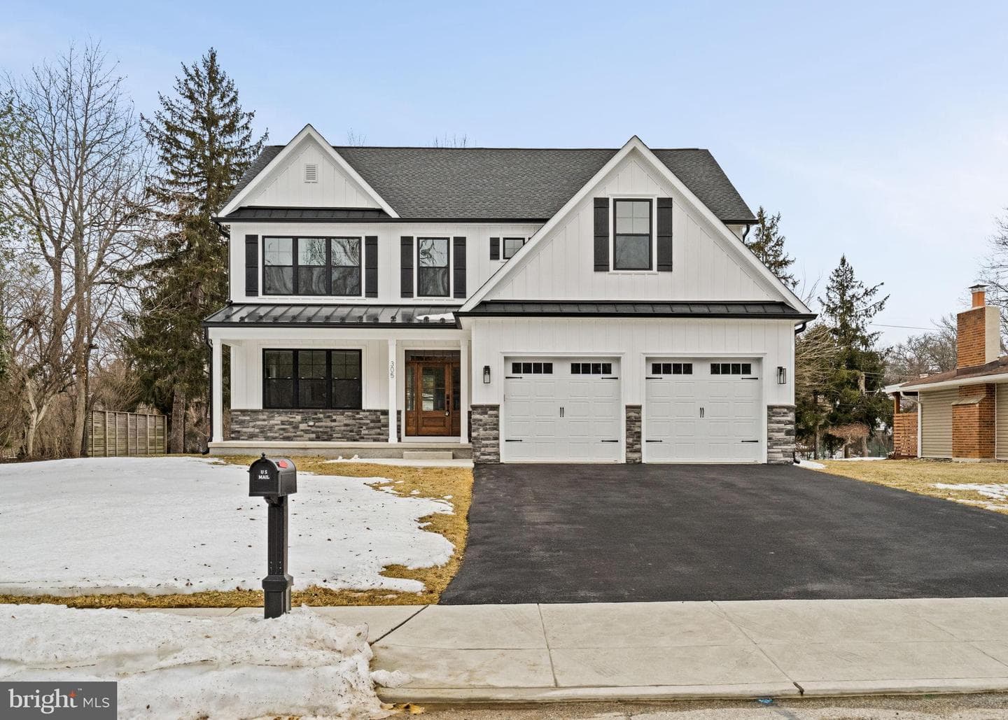 305 Glenway Road photo 2