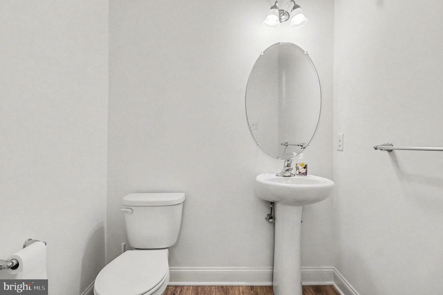202 Arch Way photo 14