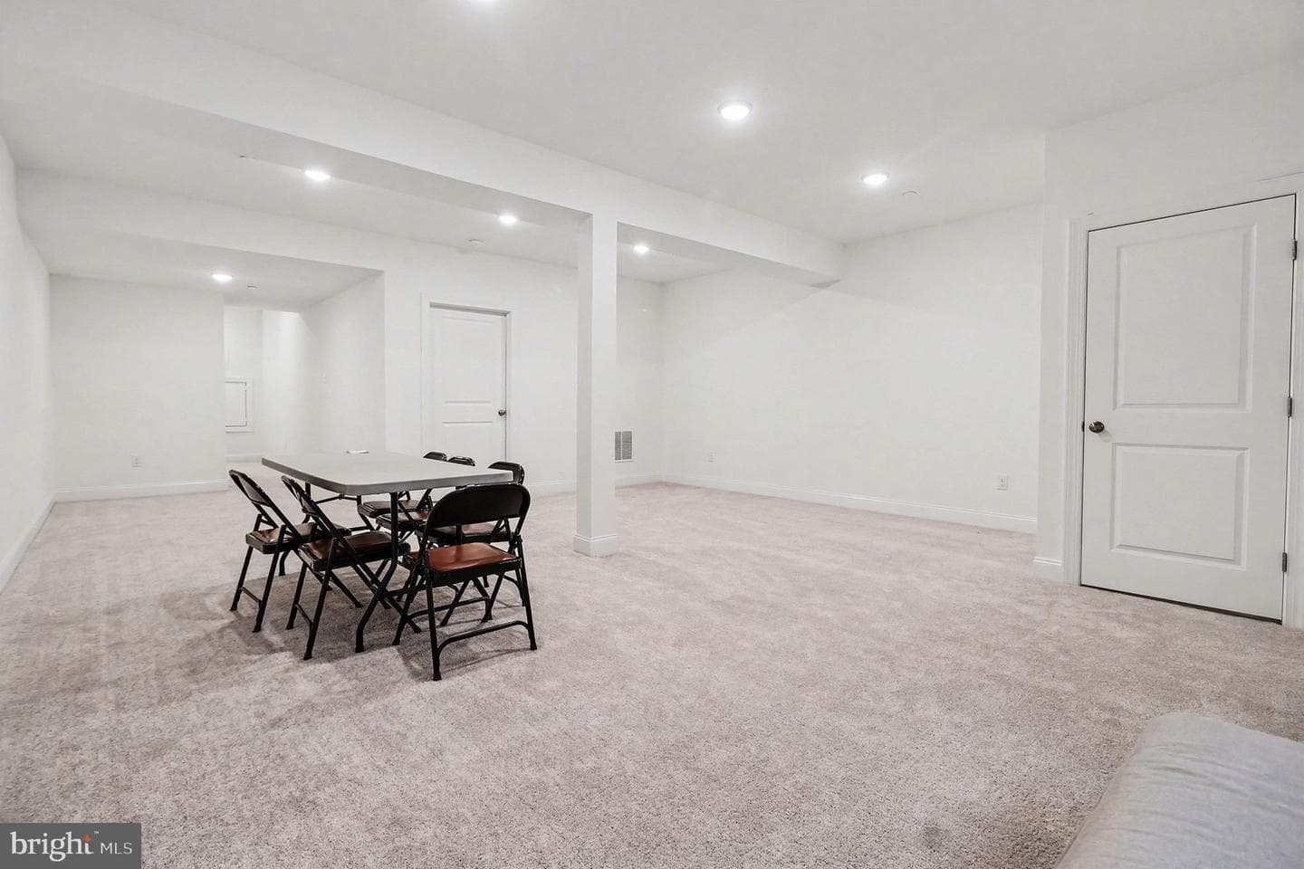 202 Arch Way photo 22