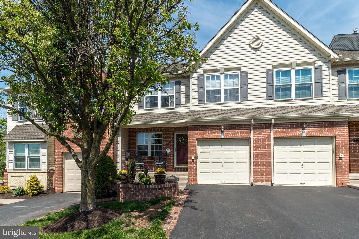 329 Manor Road