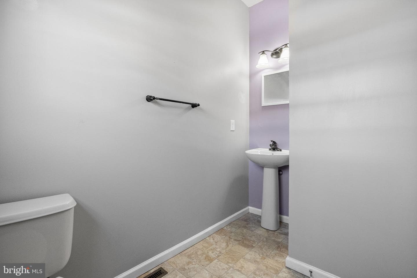 101 Green View Drive photo 6