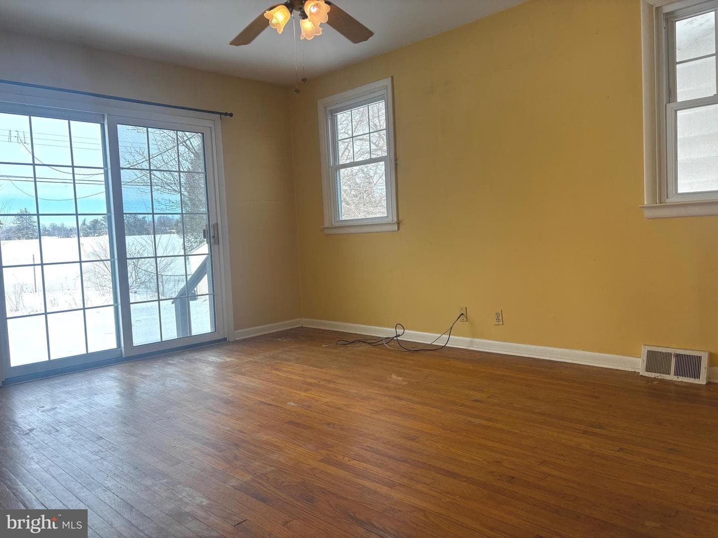 534 Barbara Drive photo 15