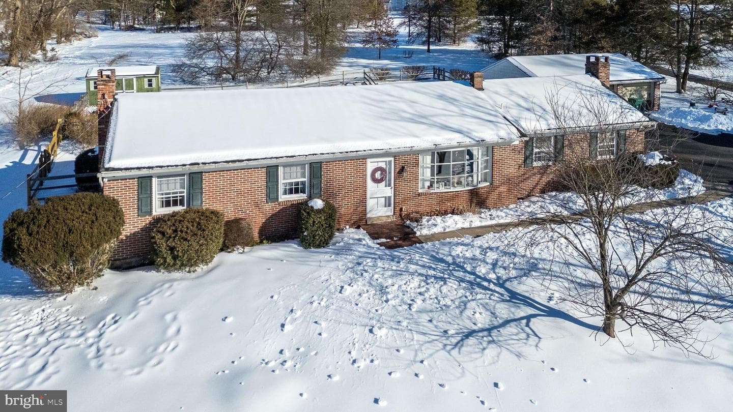 494 Stover Road photo 3