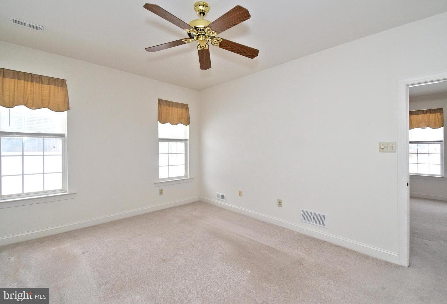 425 Ruth Court photo 14