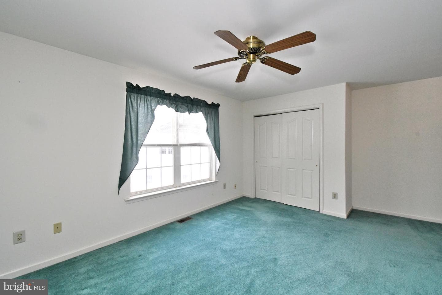 425 Ruth Court photo 22