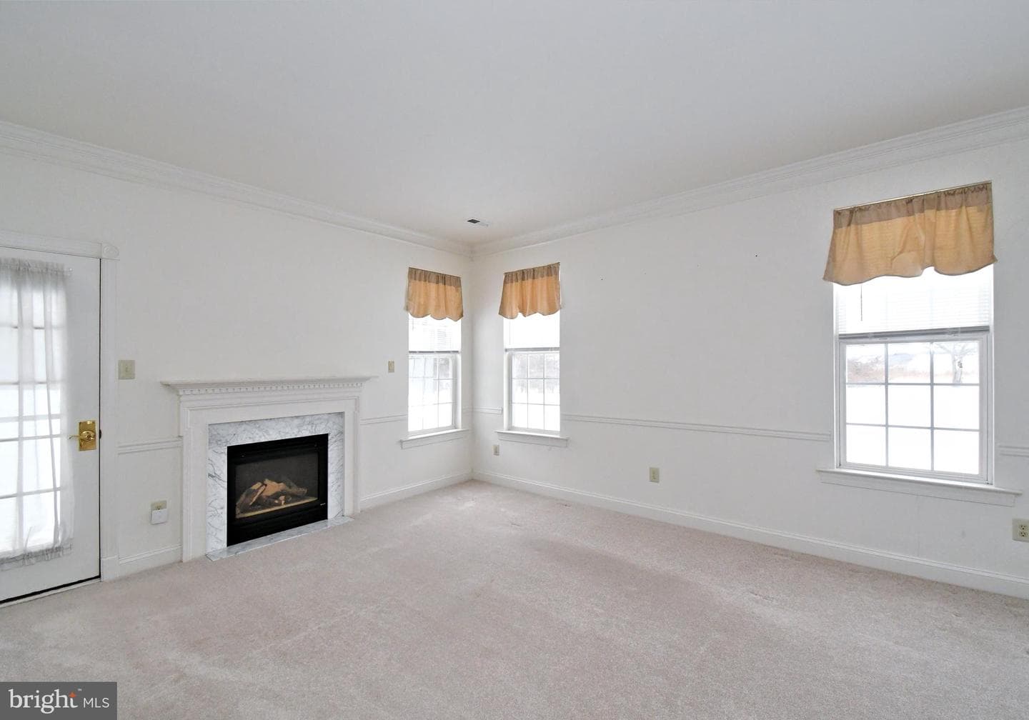 425 Ruth Court photo 6