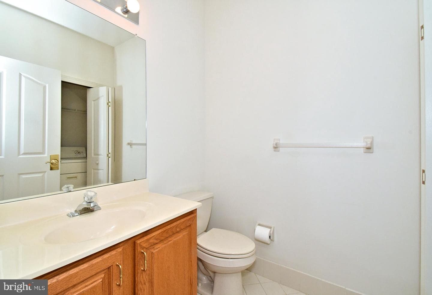 425 Ruth Court photo 8